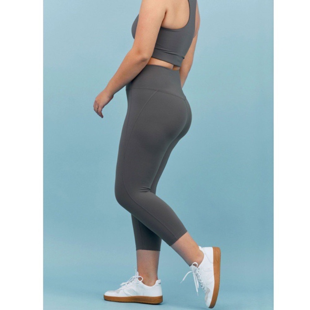 Girlfriend Collective High Rise Capri Leggings